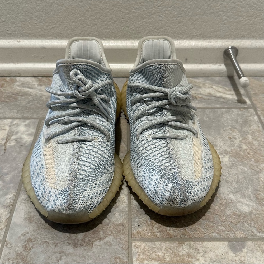 Adidas Yeezy Boost 350 V2 Cloud White